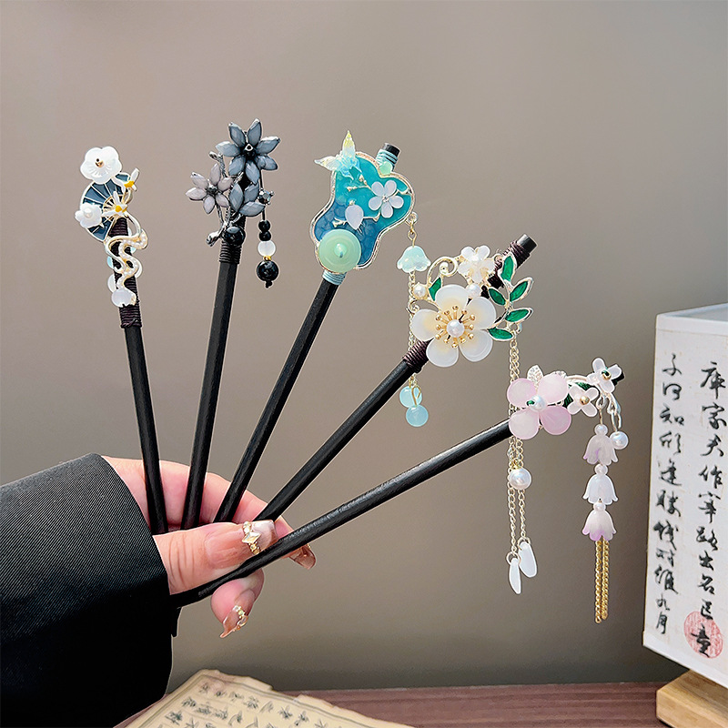 Women'S Formal Accessories - กิ๊บติดผมพู่ห้อยแบบคลาสสิก สีดำ ทำจากไม้ประดับดอกไม้และมุก เครื่องประดับผมสไตล์จีนฮั่นฝู แบบย้อนยุค สำหรับเจ้าสาว