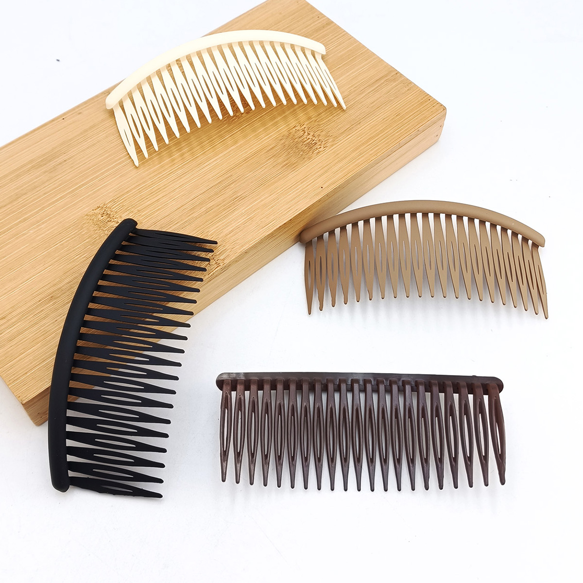 1/12 PCS ผู้หญิงหวีผมขนาดใหญ่  - Women Accessories On Sale บทวิจารณ์และราคา